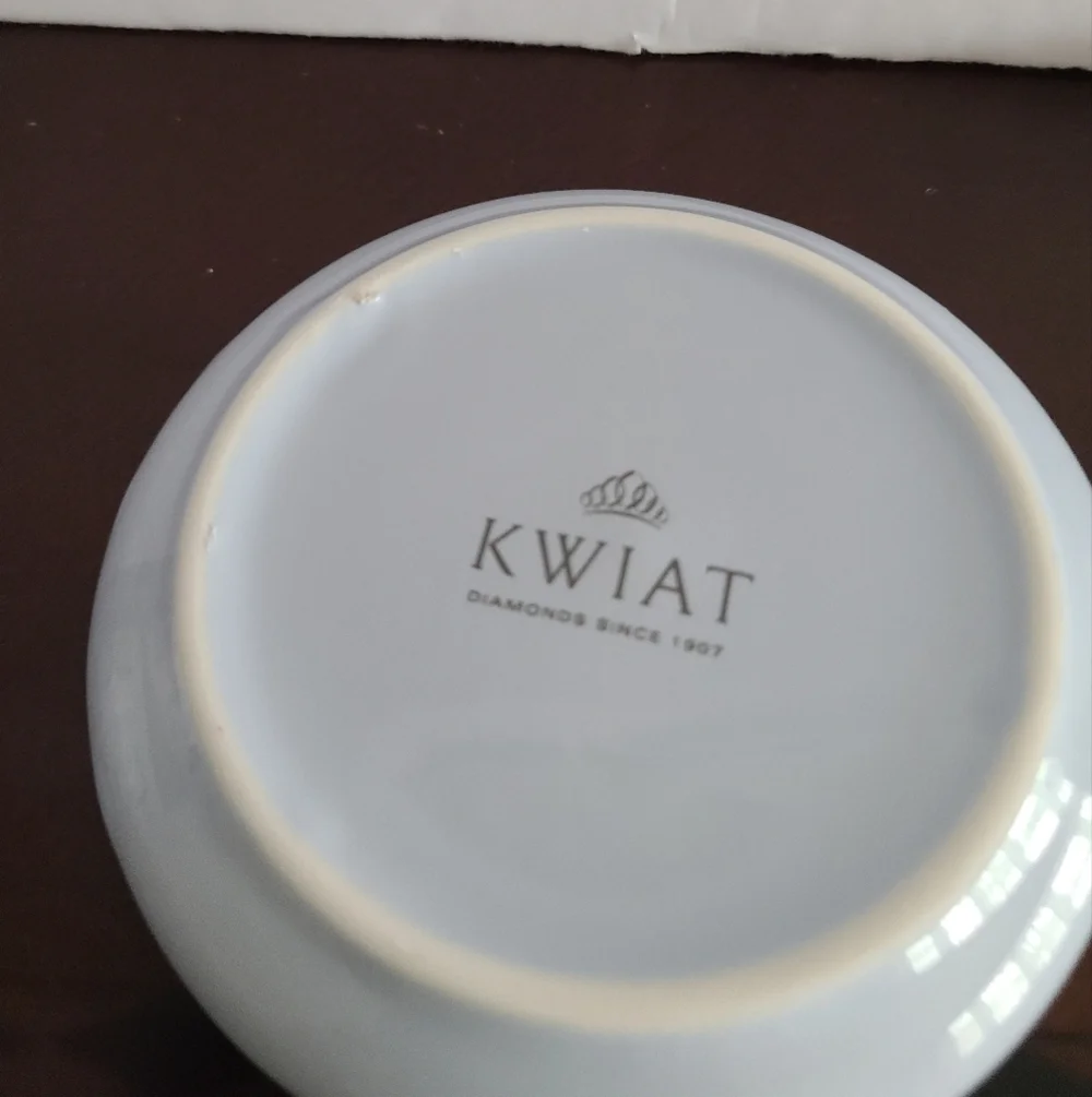 Kwiat jewelry set of 4 ceramic display plates